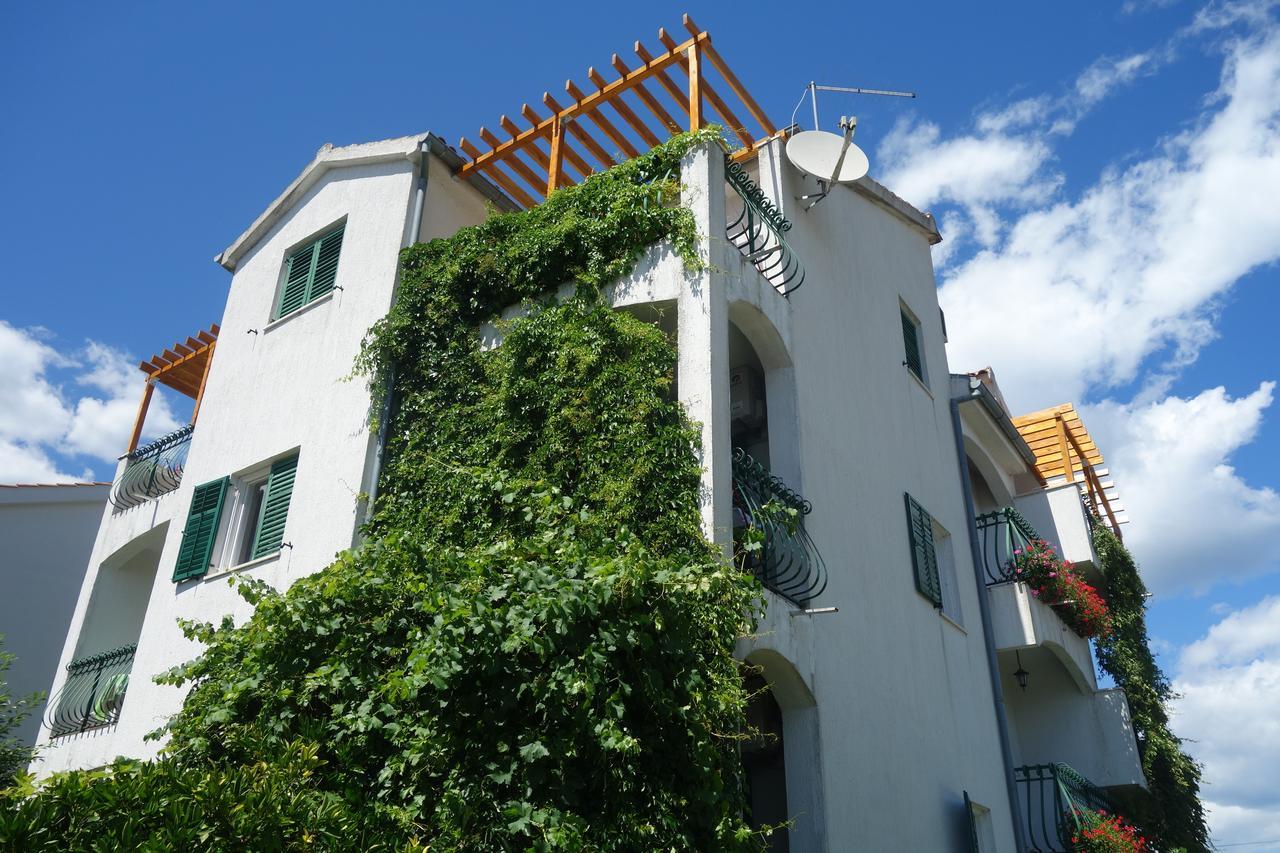 Apartments Nada โวดีเซ ภายนอก รูปภาพ